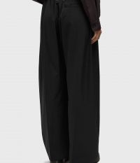 מכנסיים ארוכים בגזרה מחוייטת - בגדים