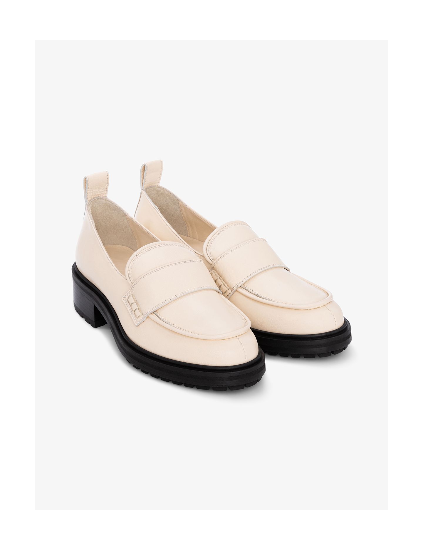 מוקסינים עם סוליה צ’אנקי - נעליים