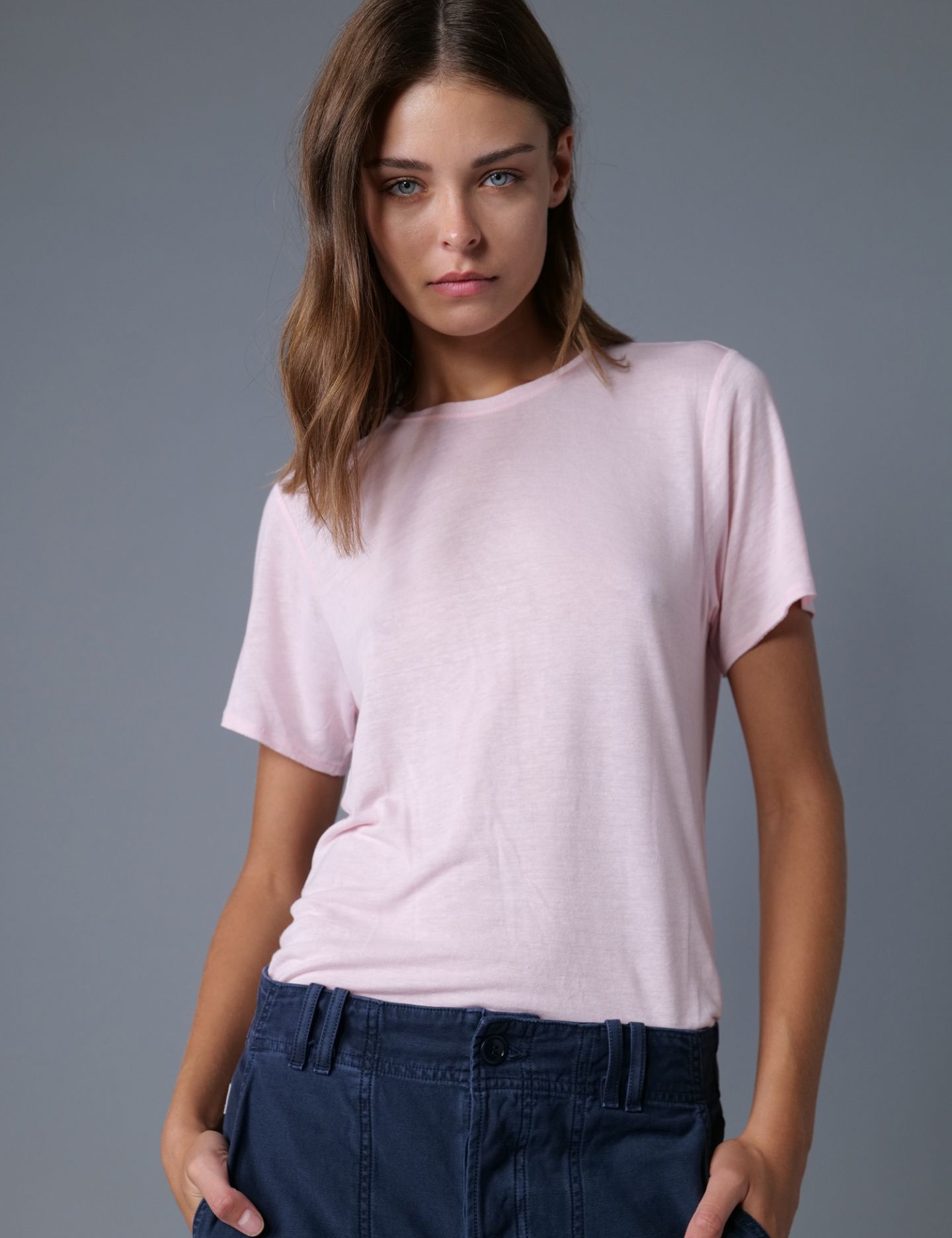 חולצת טישרט - בגדים