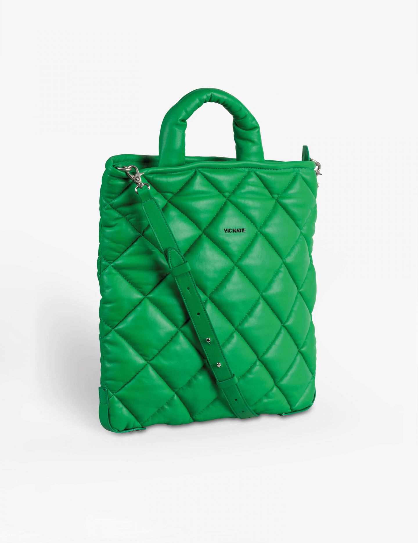 תיק עור בגודל בינוני - תיקים