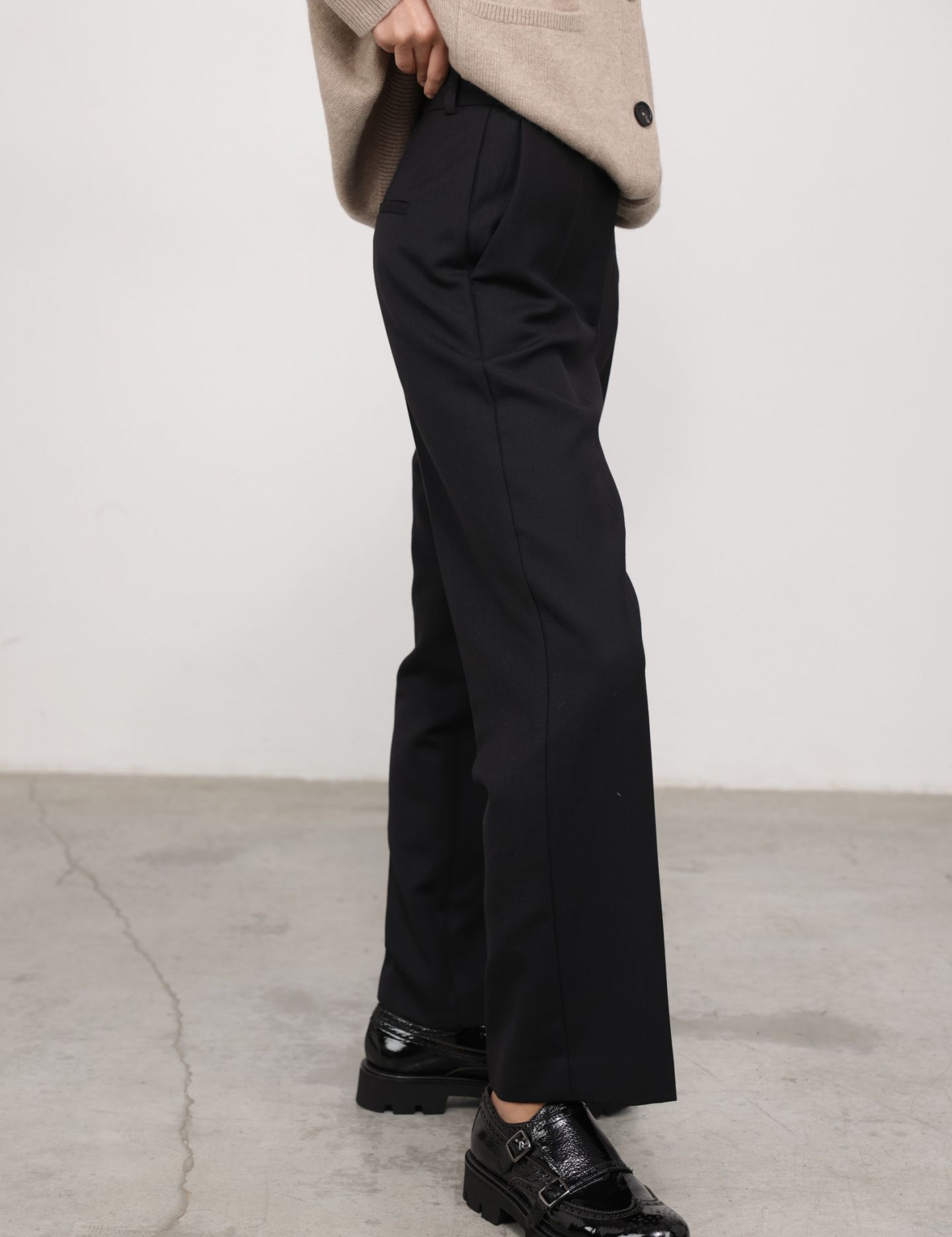 מכנסיים מחויטים BLAINE - בגדים