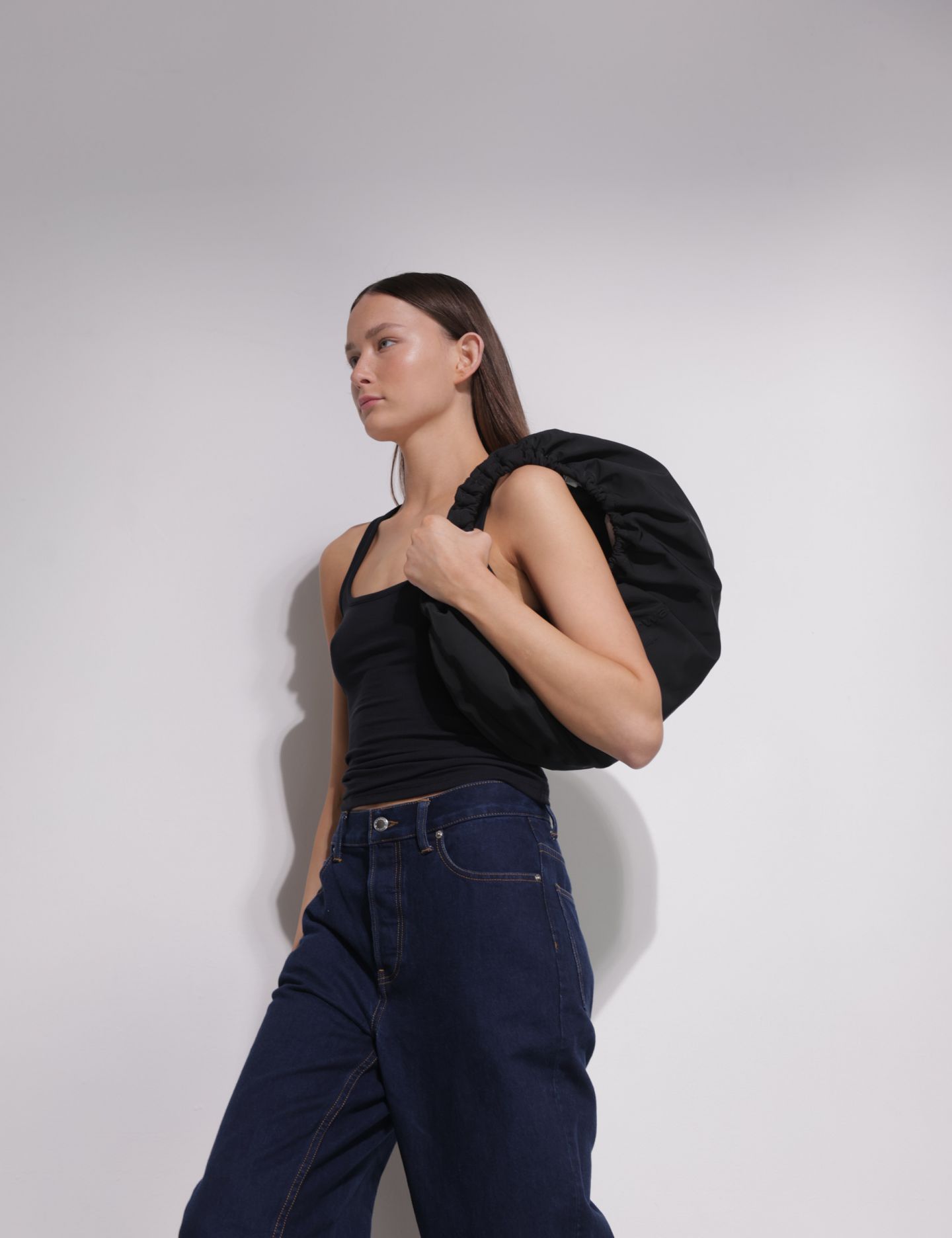 תיק צד עגול קרסנט - תיקים