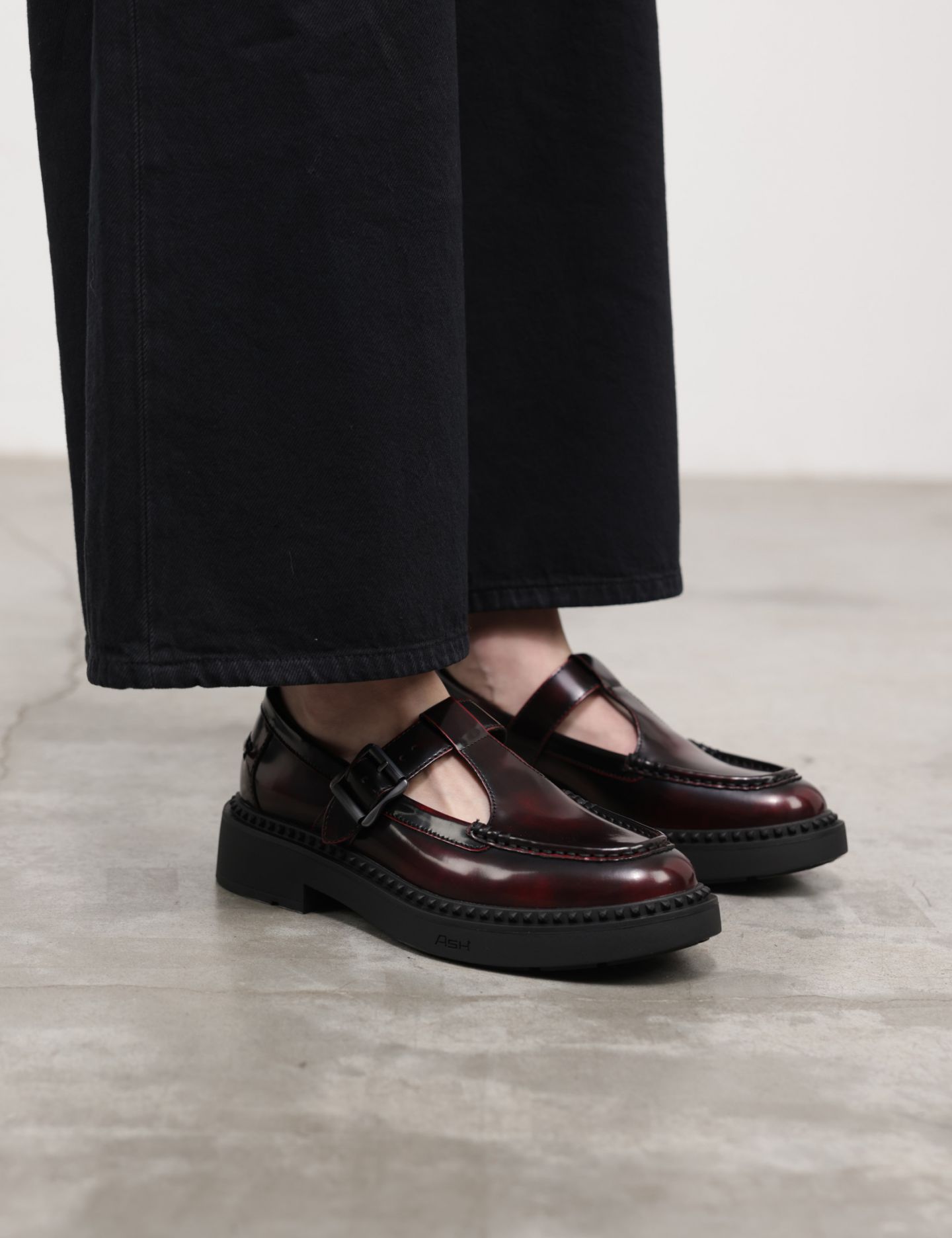 נעלי מייסון - נעליים