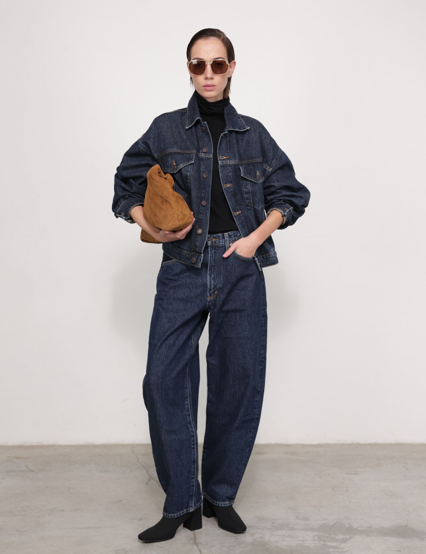 מגפוני עקב - נעליים