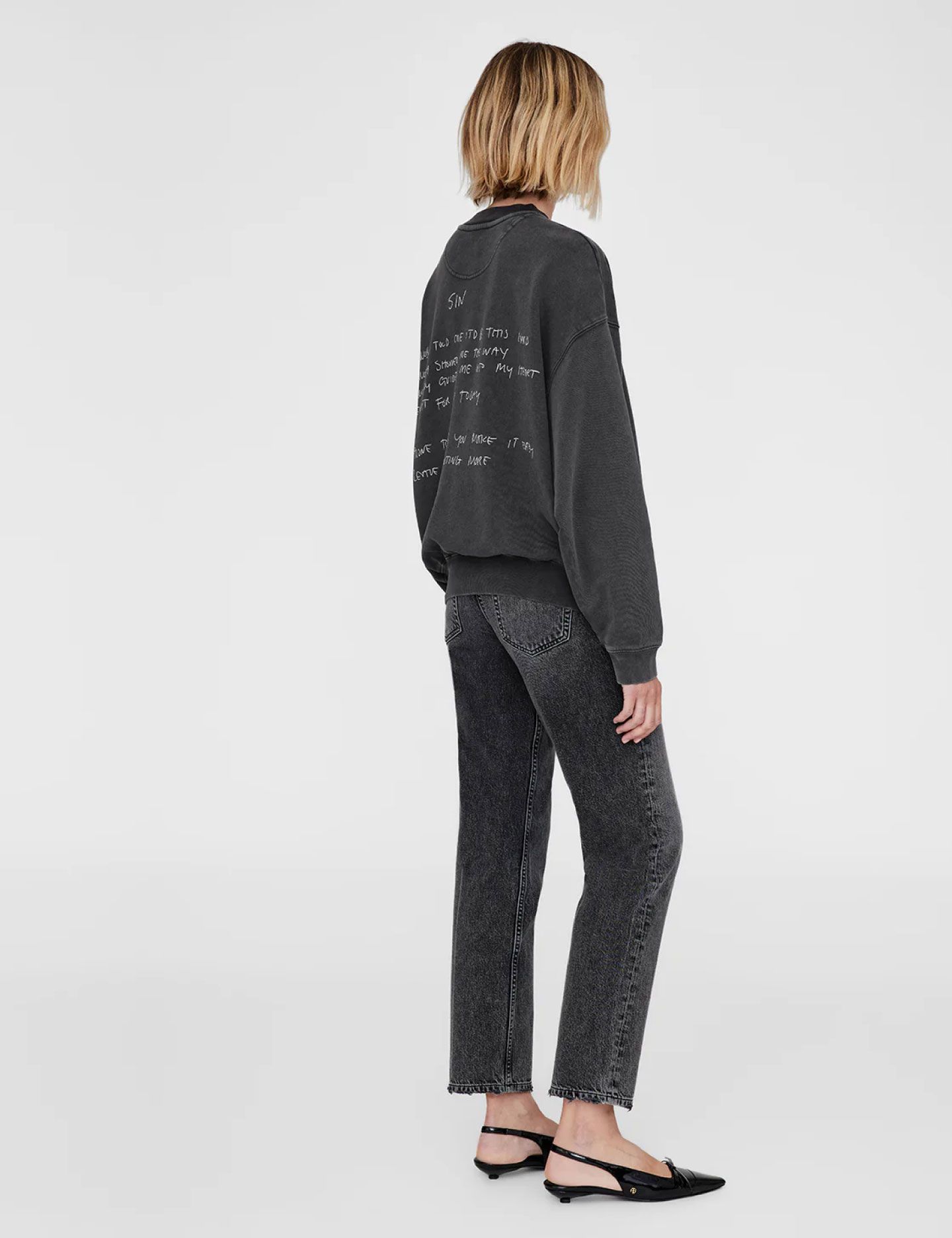 סווטשירט LYRICS - בגדים