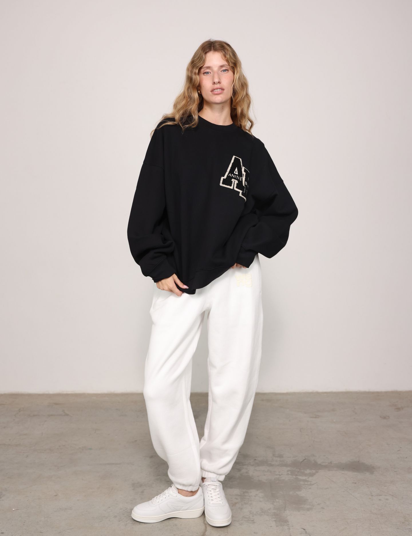 סווטשירט אוברסייז - בגדים