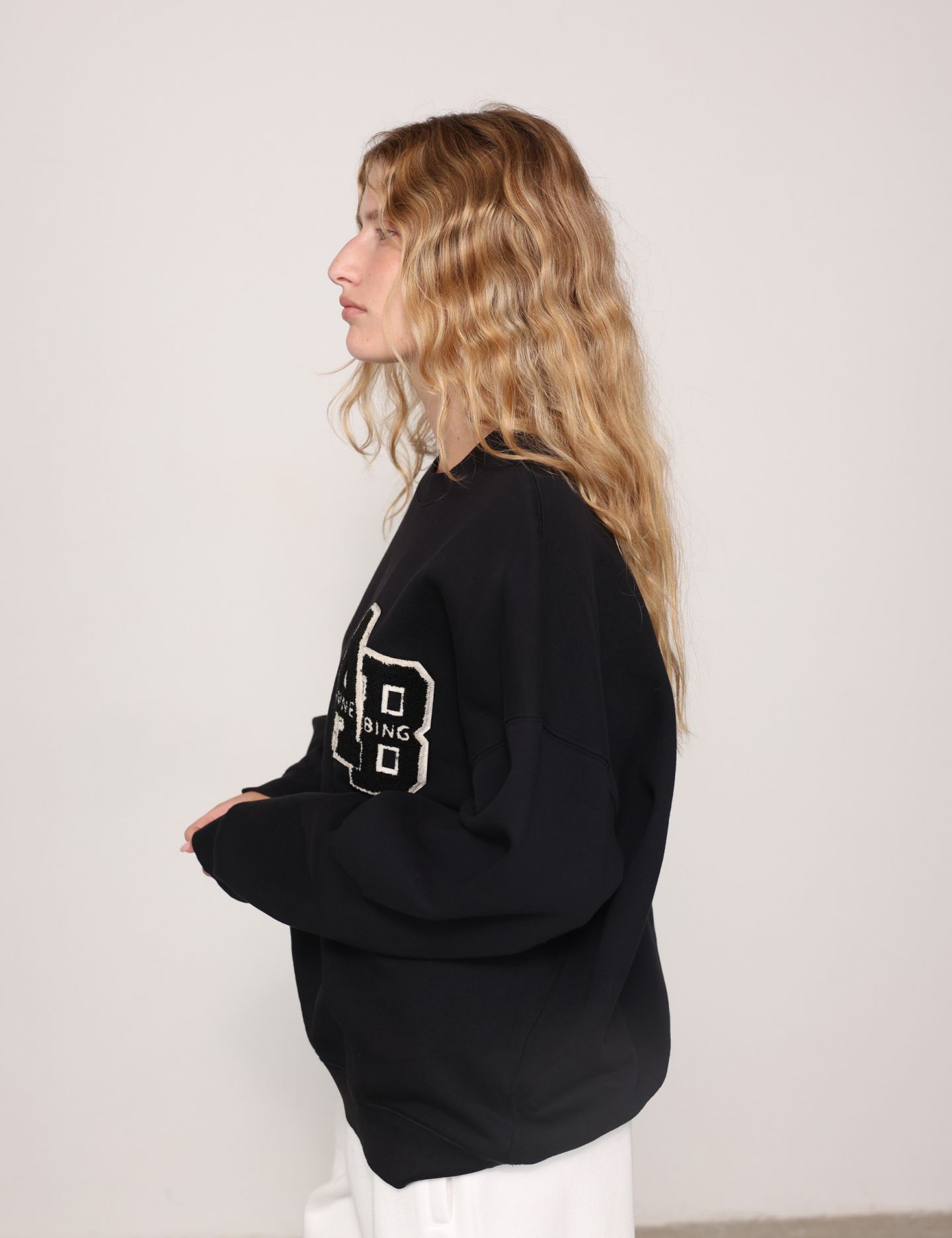 סווטשירט אוברסייז - בגדים