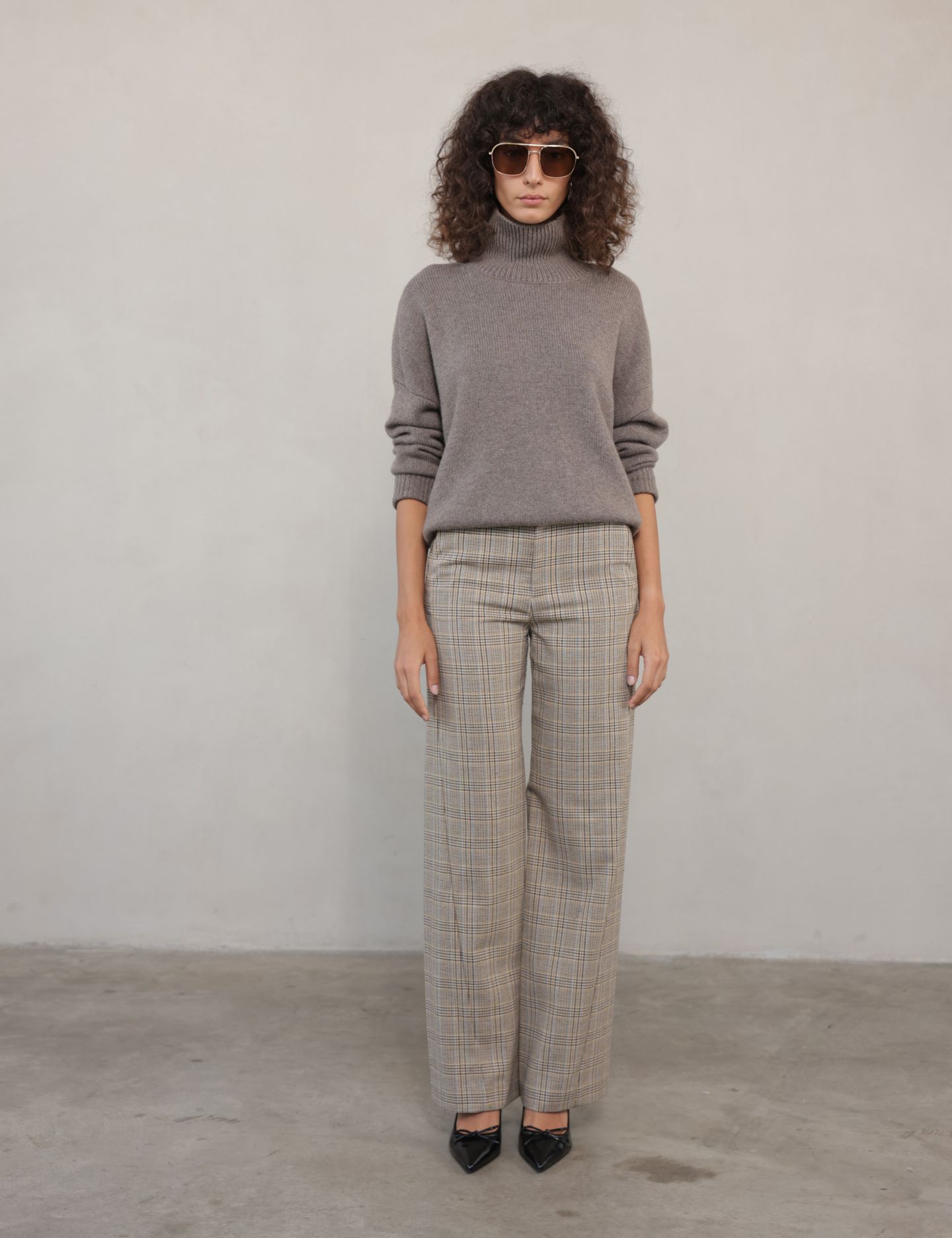 נעלי עקב עם חרטום מחודד - נעליים