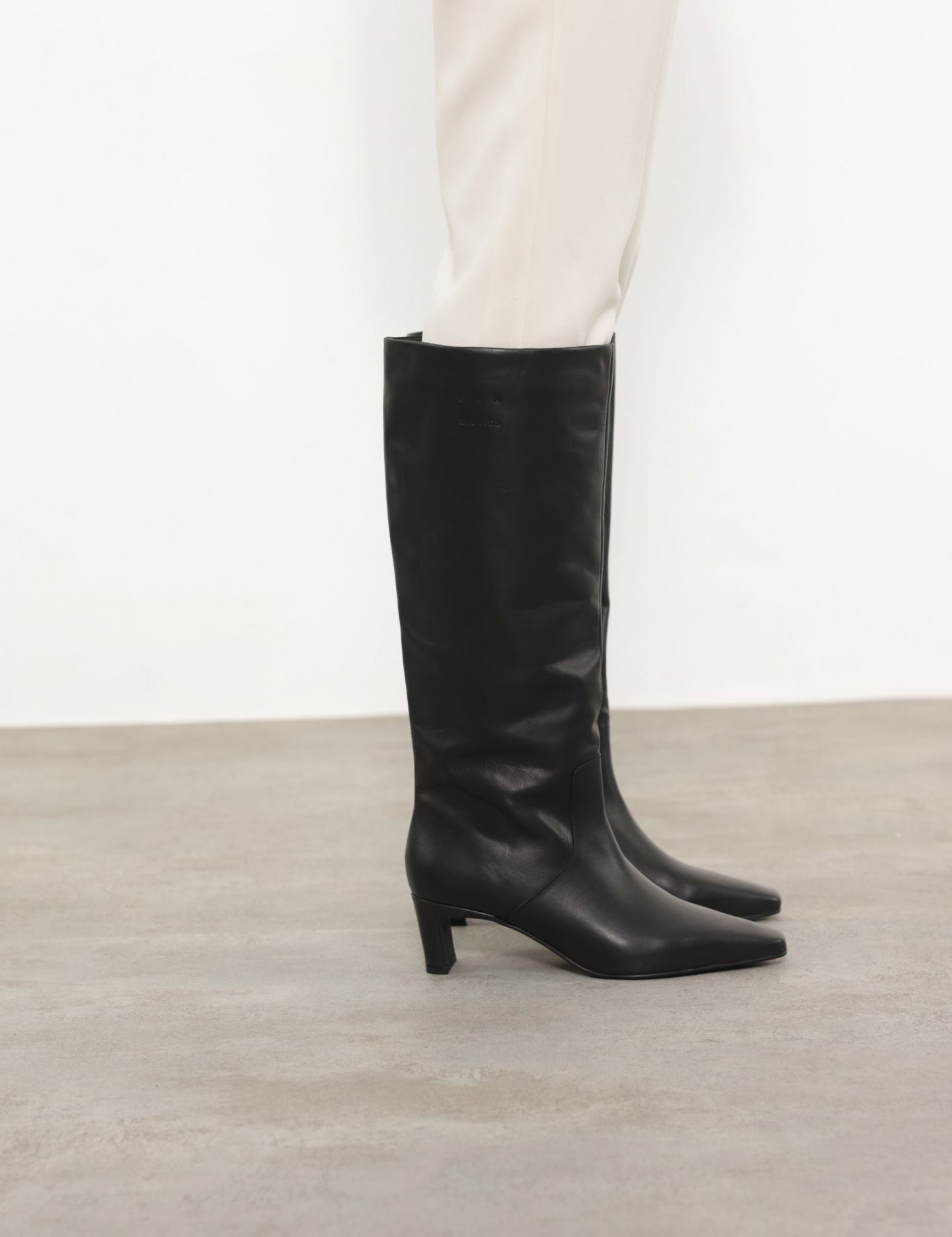 מגפי ברך - נעליים