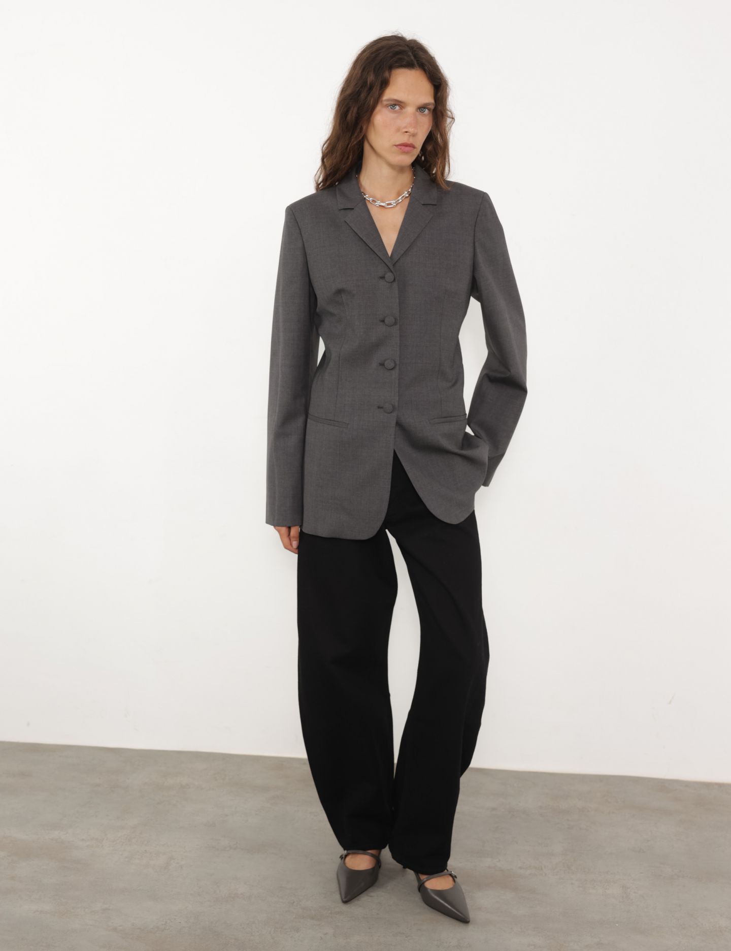 בלייזר עם מותן צרה - בגדים