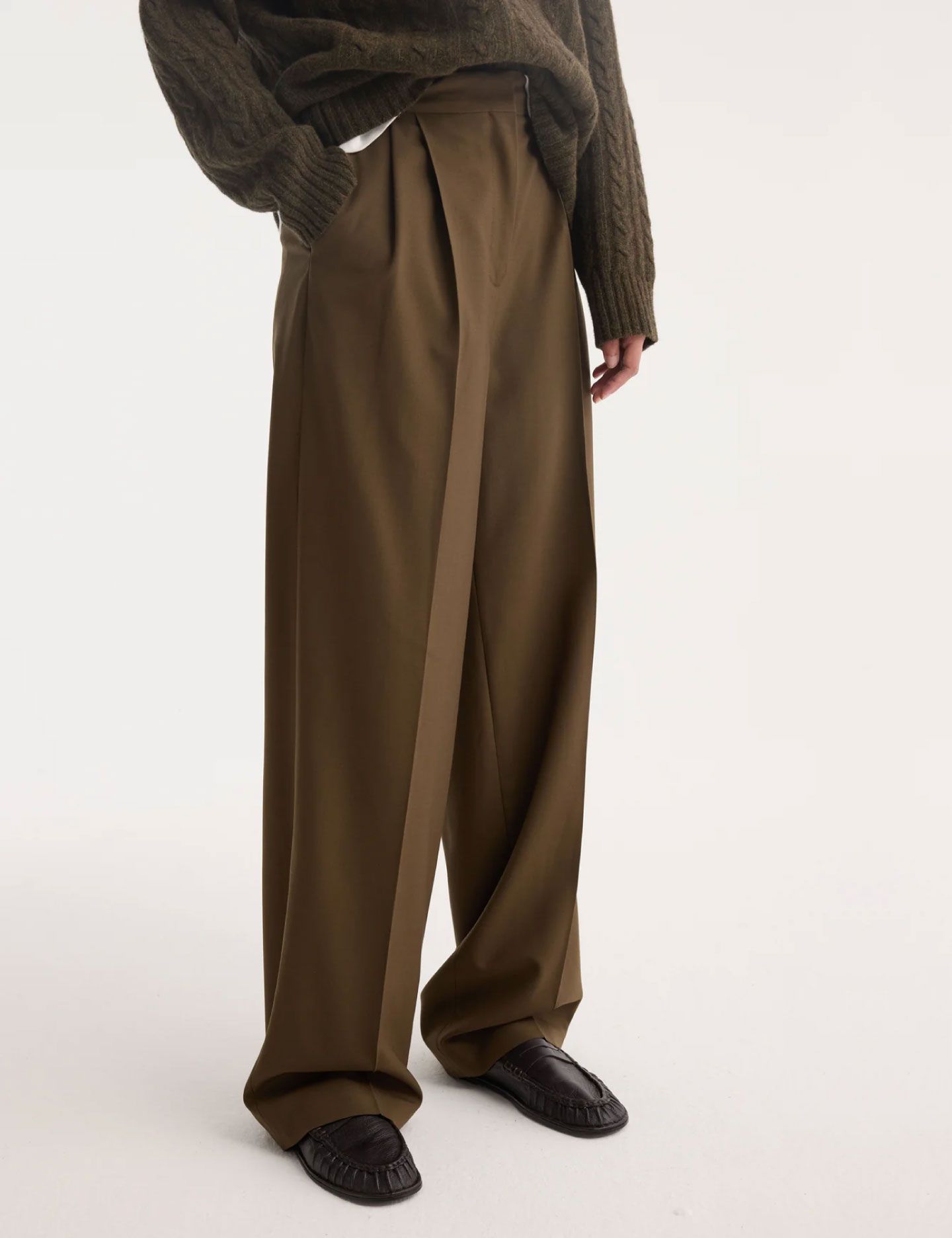 מכנסיים ארוכים מחוייטים - בגדים