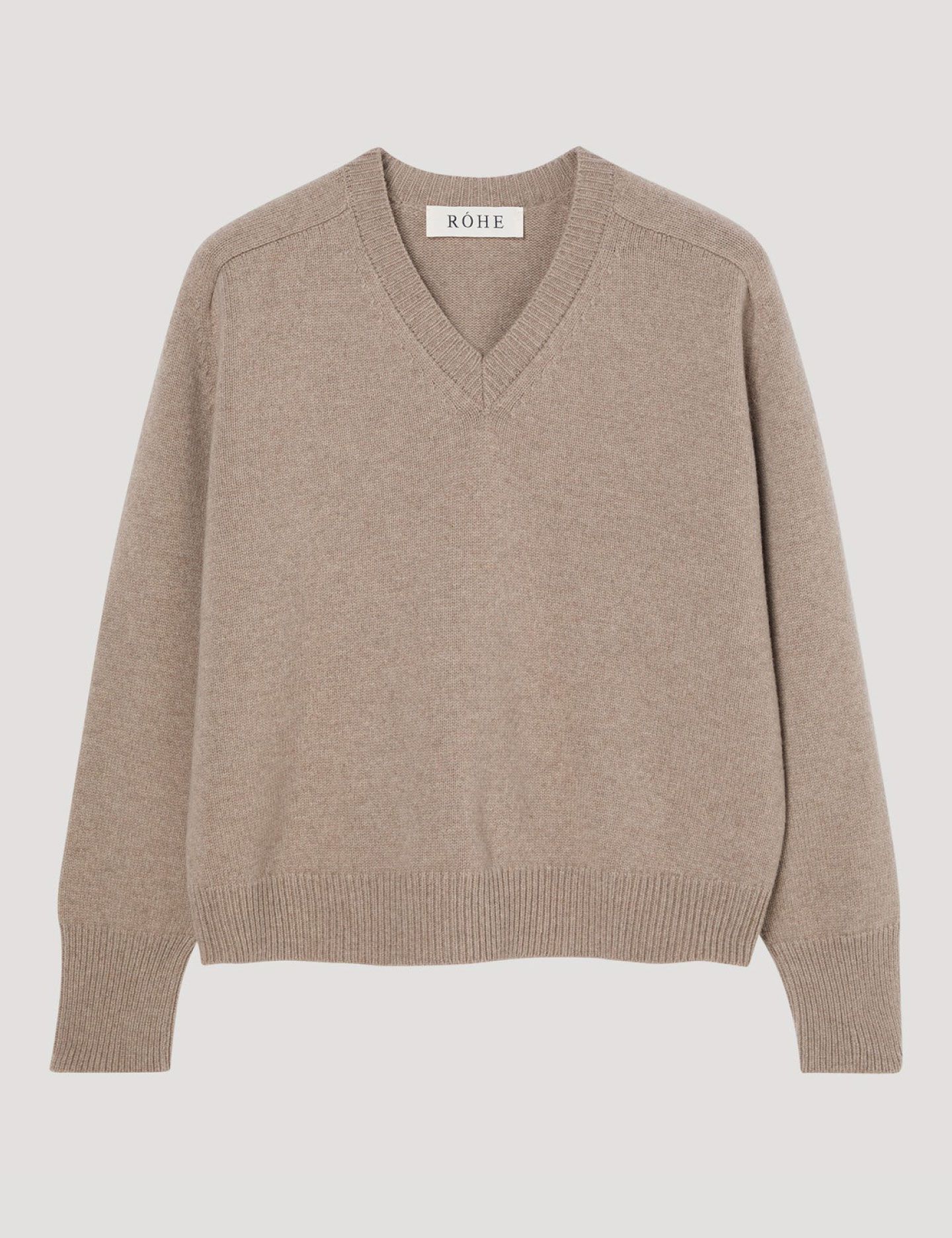 סריג מפתח וי - בגדים