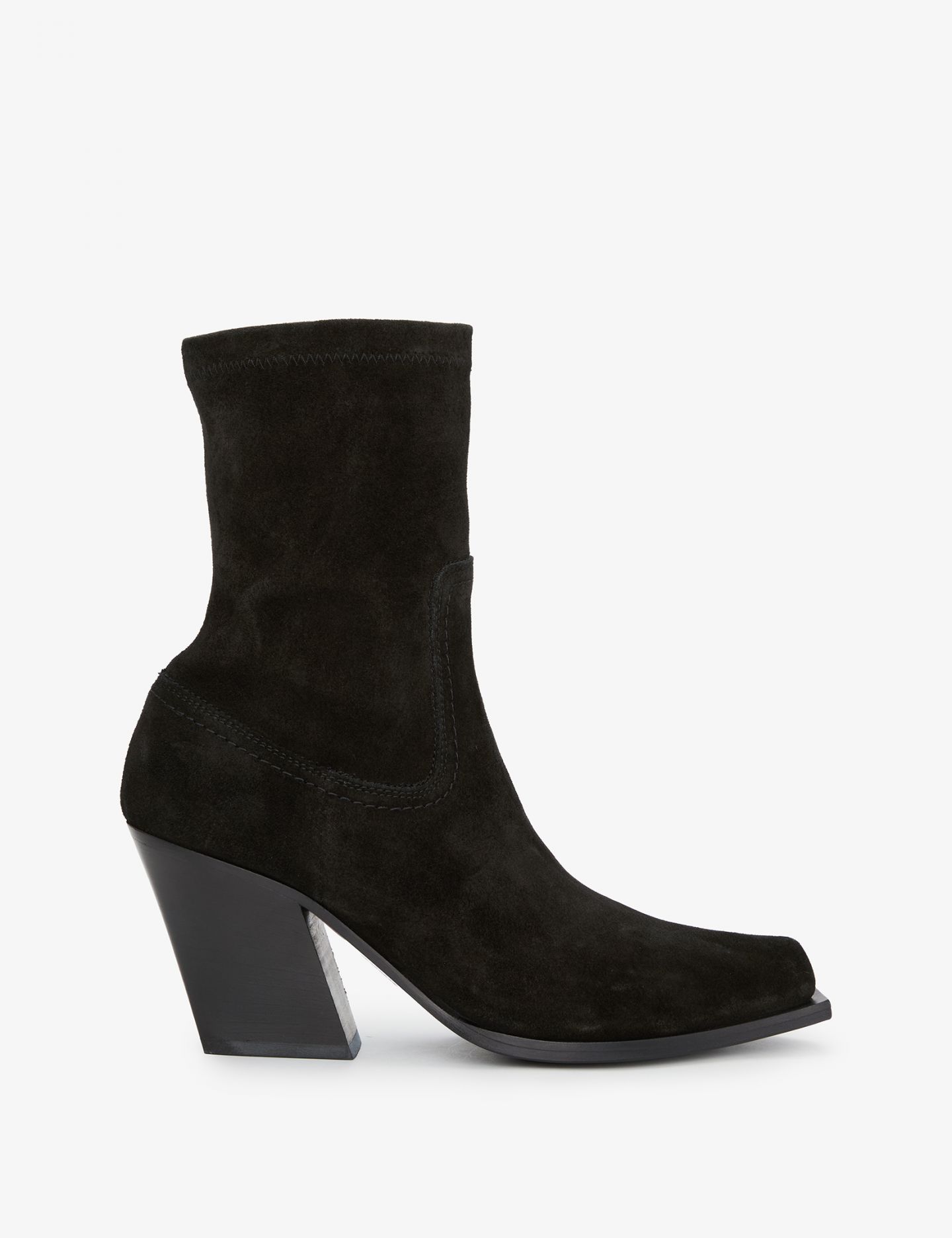 מגפוני זמש - נעליים