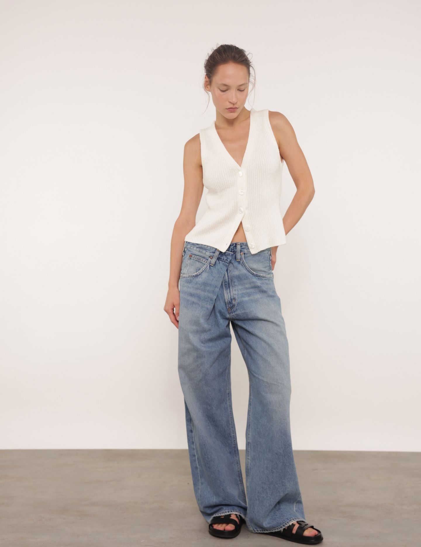 סנדלי עור INES - נעליים