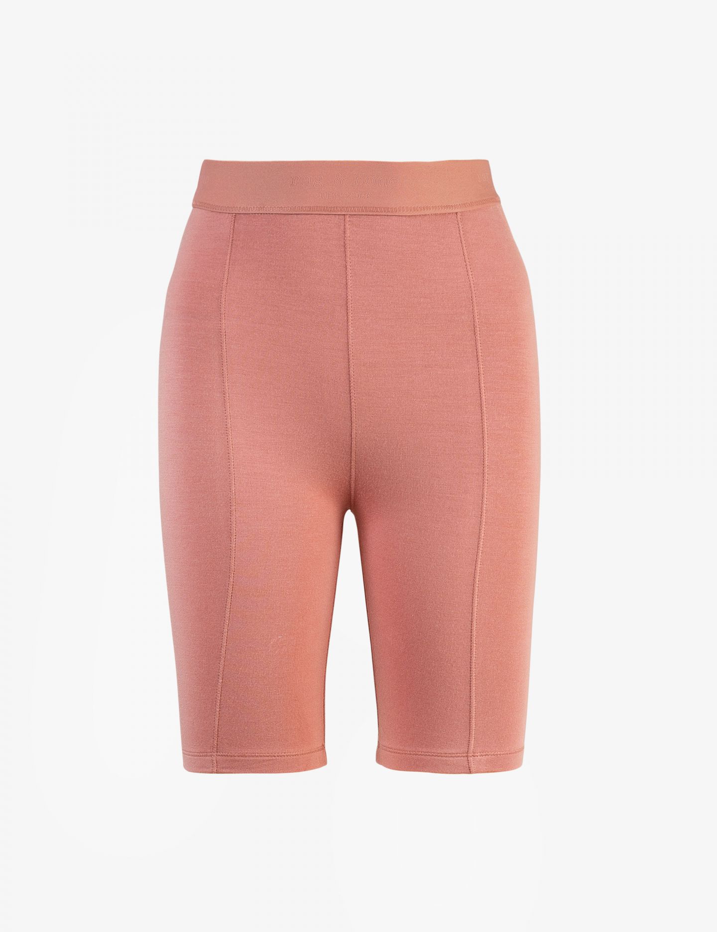 טייץ בייקר - בגדים